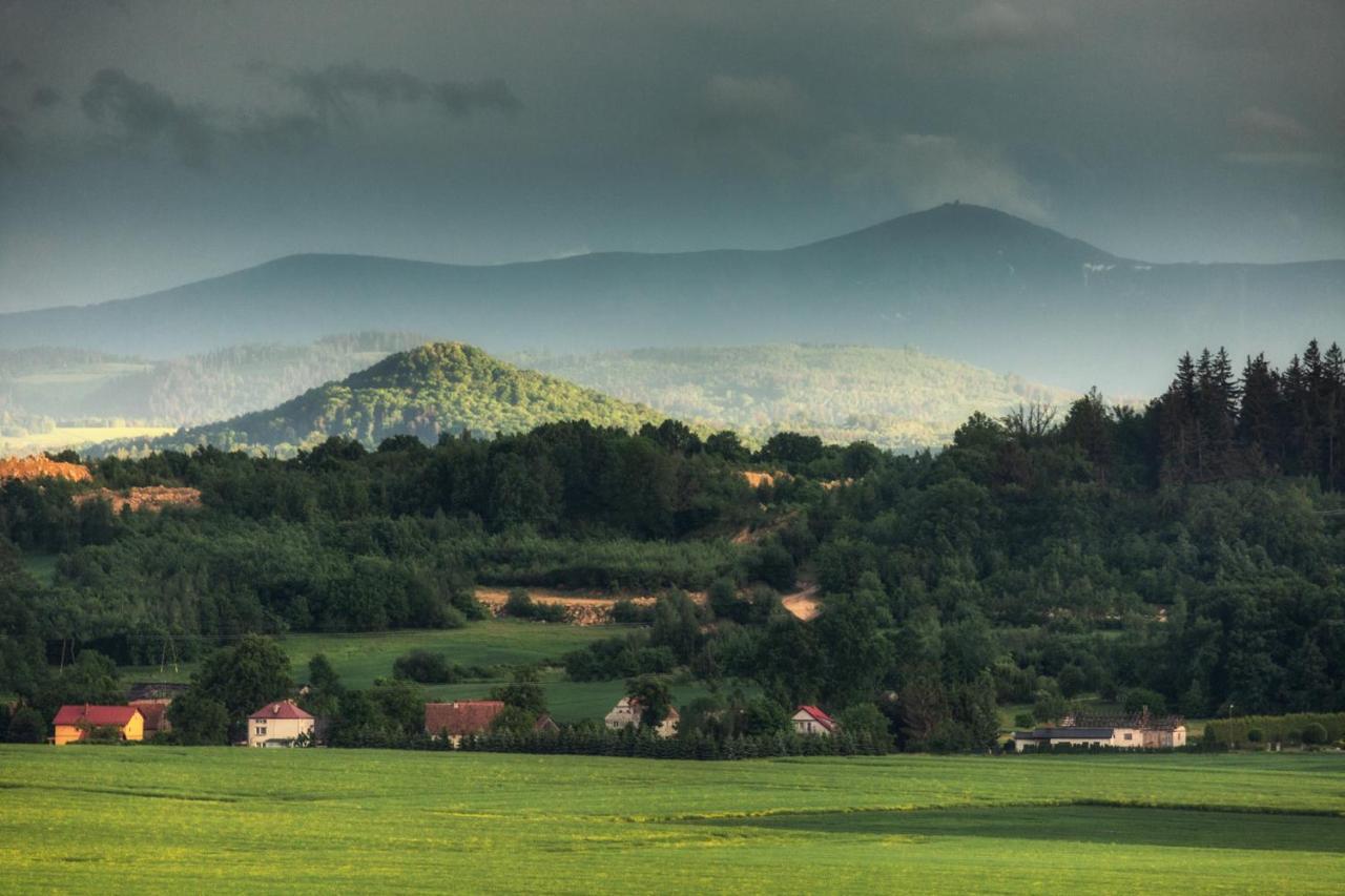 Monte Cuma Uroczysko Pod Zamkiem Grodziec Apartment Zagrodno Bagian luar foto